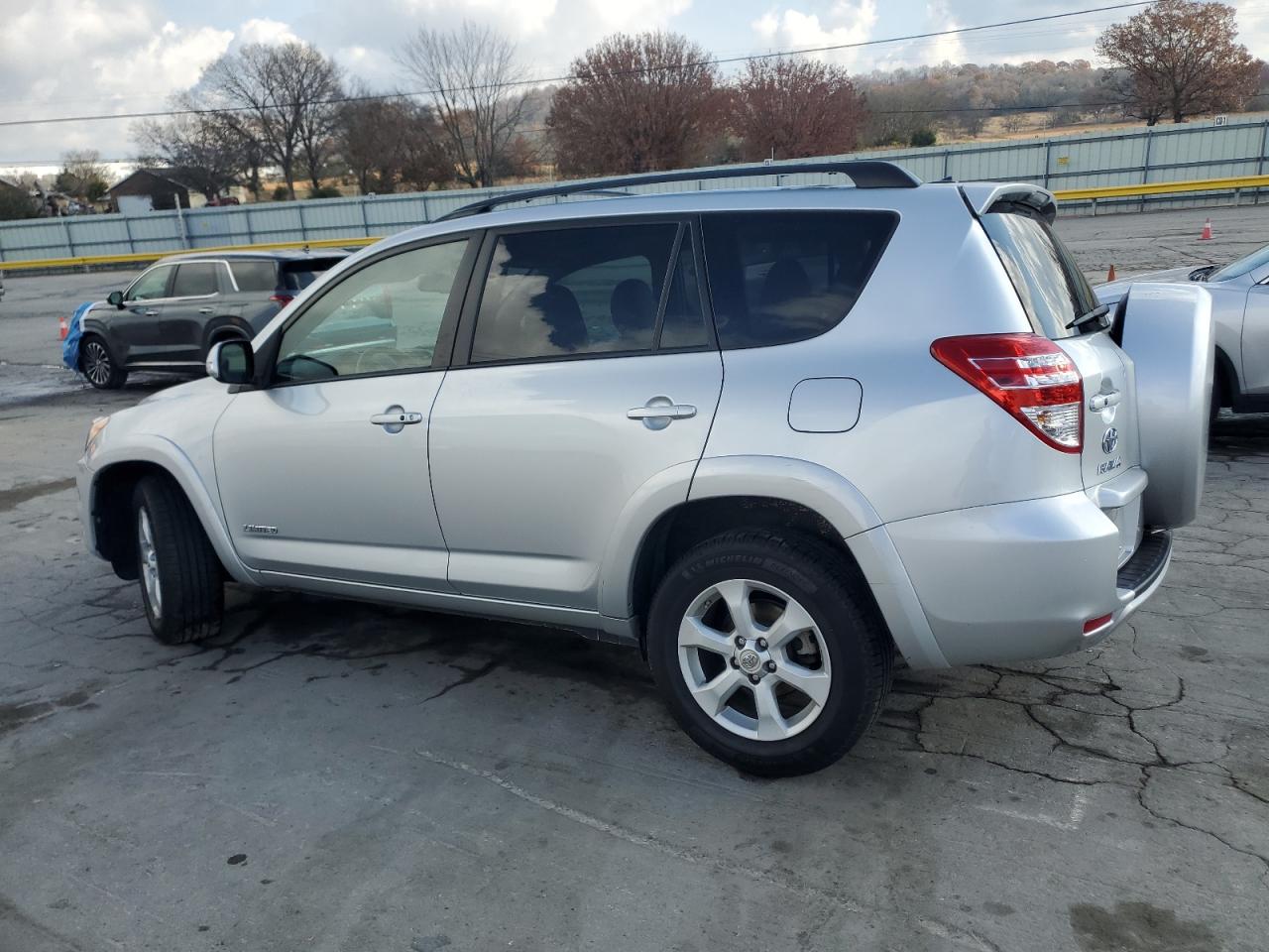 TOYOTA RAV4 LIMITED