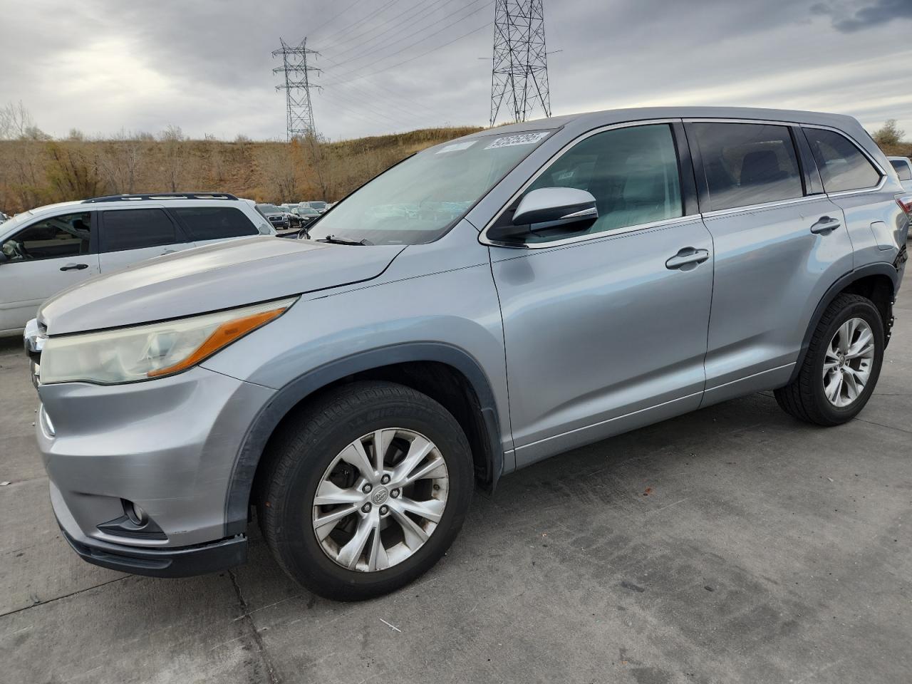 TOYOTA HIGHLANDER LE