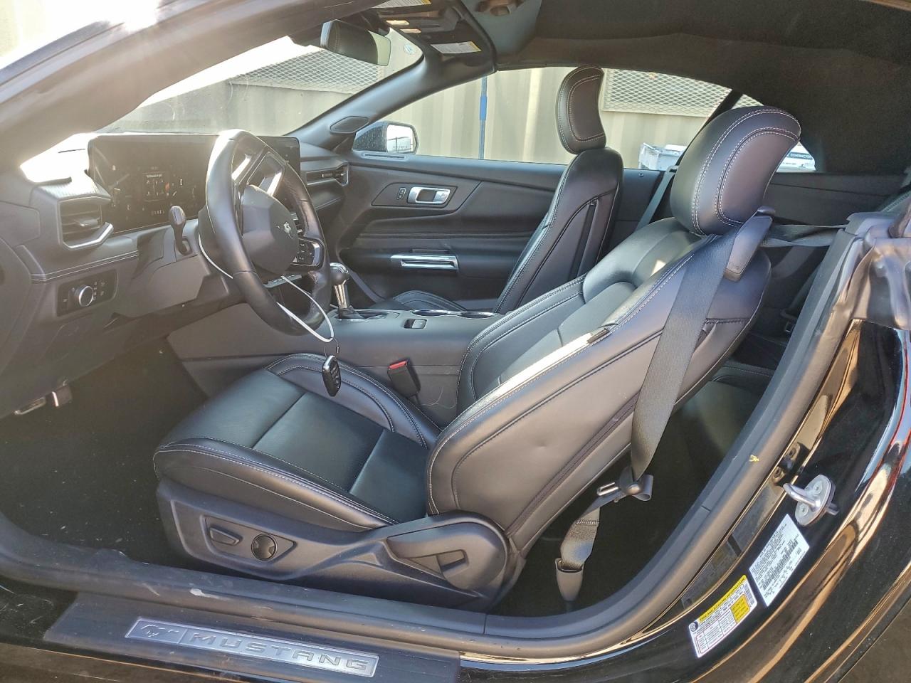 Lot #3303658932 2025 FORD MUSTANG