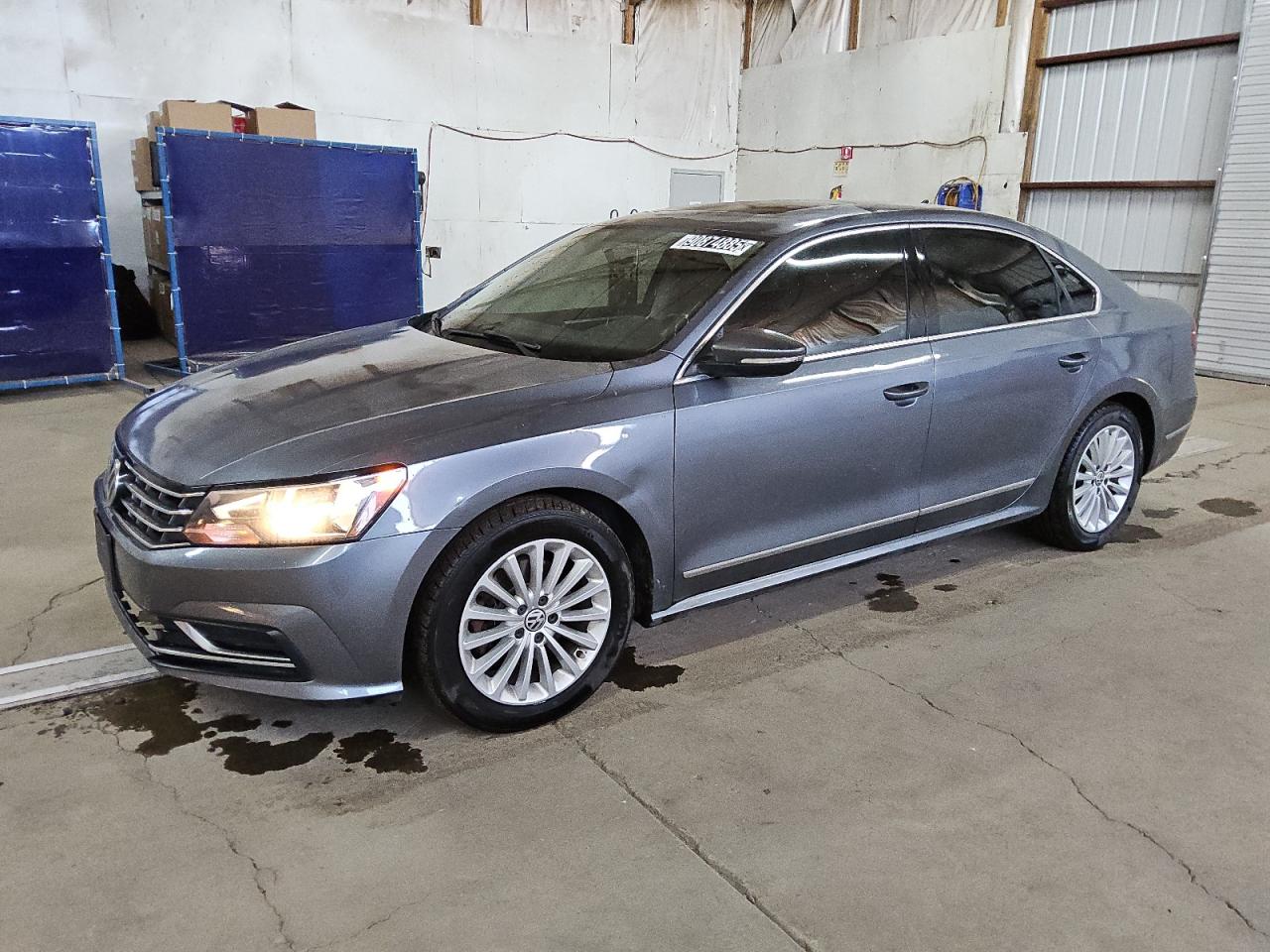 VOLKSWAGEN PASSAT SE