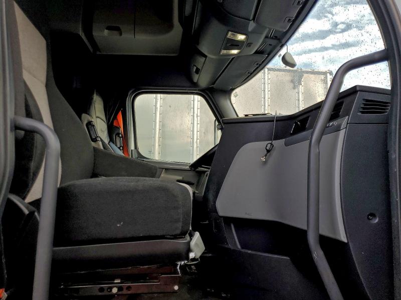 2019 FREIGHTLINER CASCADIA 1 #3297833170
