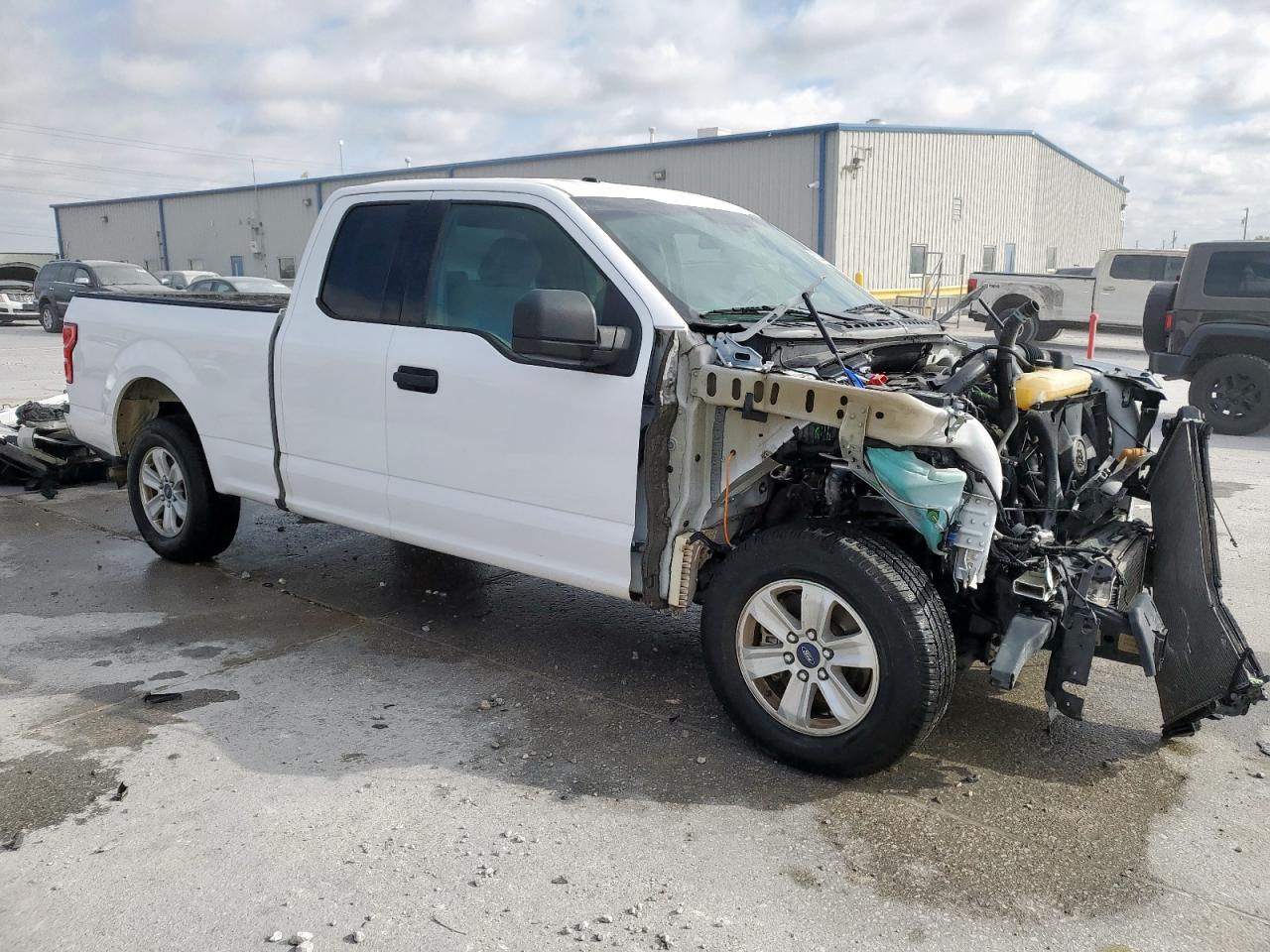 FORD F-150 SUPER CAB