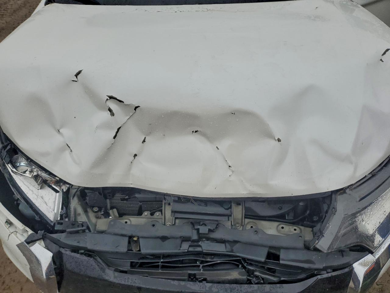 MITSUBISHI OUTLANDER SE