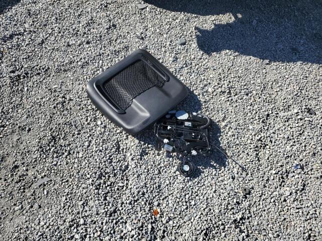 2015 AUDI Q7 TDI PRE - WA1WMAFE0FD008702