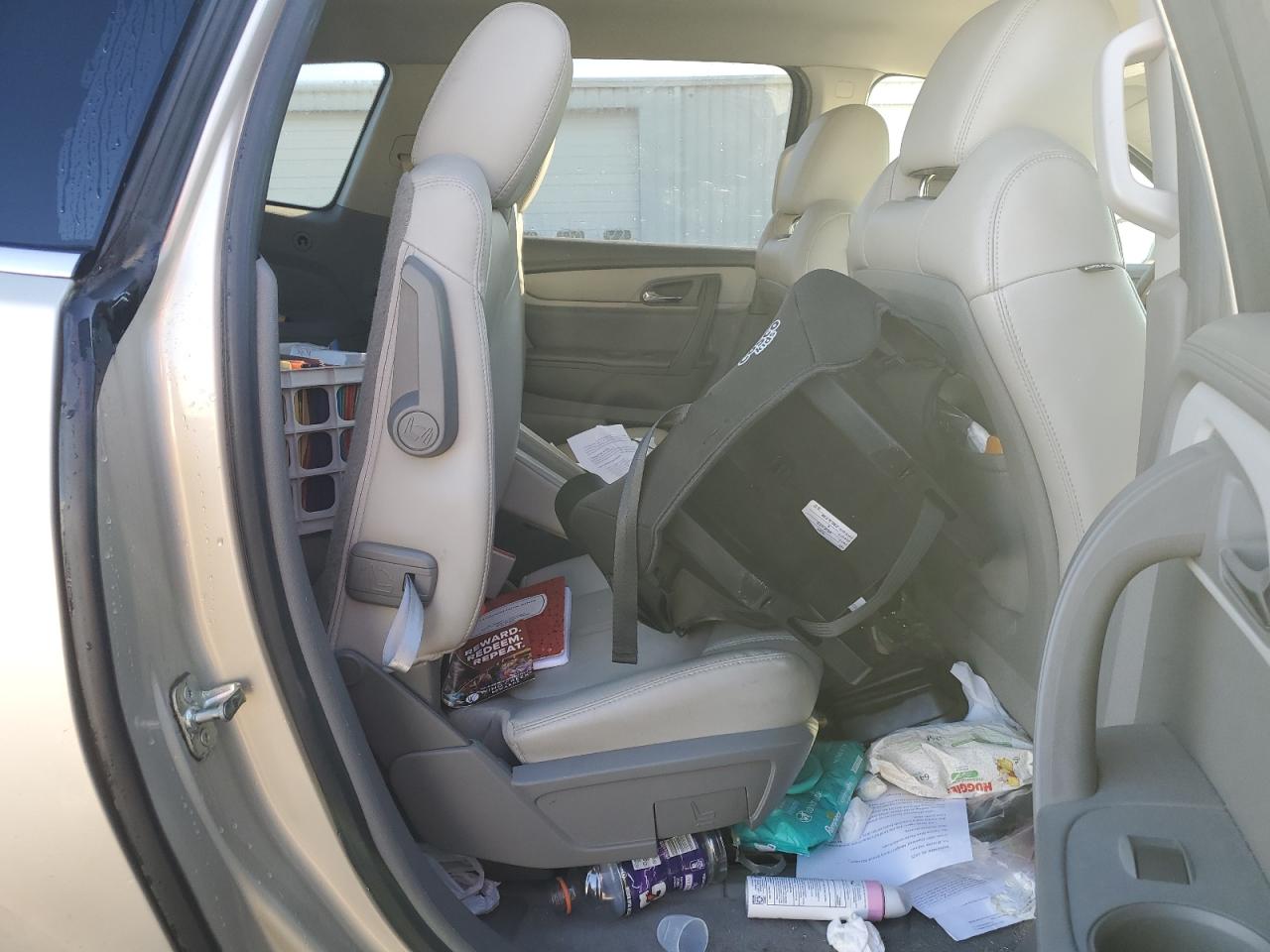 CHEVROLET TRAVERSE LT