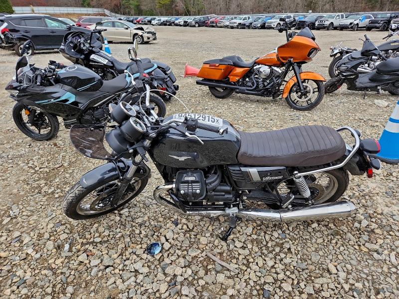 2019 MOTO GUZZI V7 II SPEC #3301747366