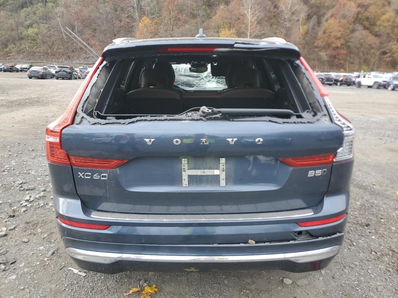 VOLVO XC60 B5 INSCRIPTION