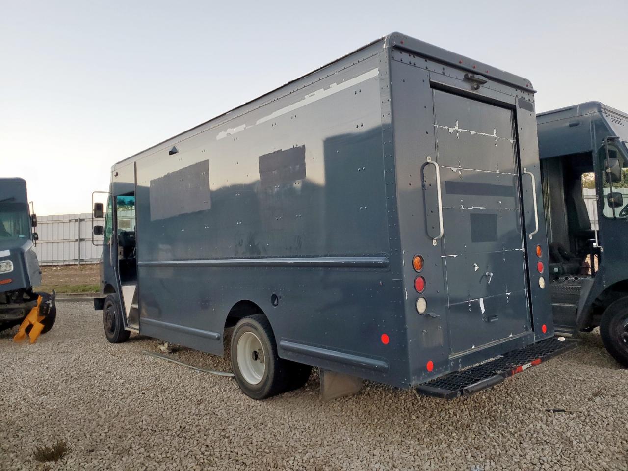 Lot #3311503242 2020 FREIGHTLINER MT45