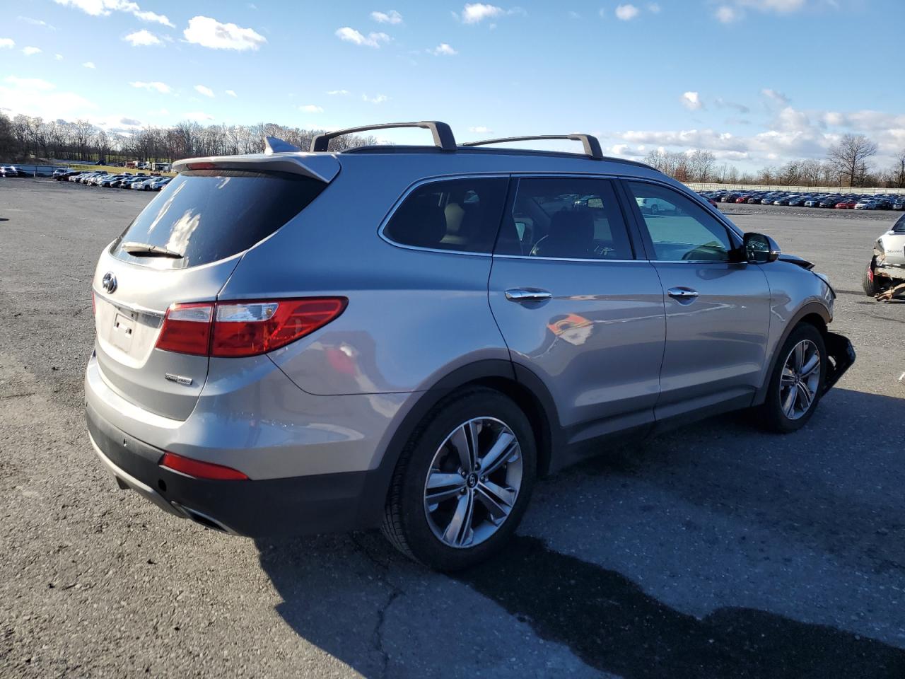 Lot #3301933437 2015 HYUNDAI SANTA FE G