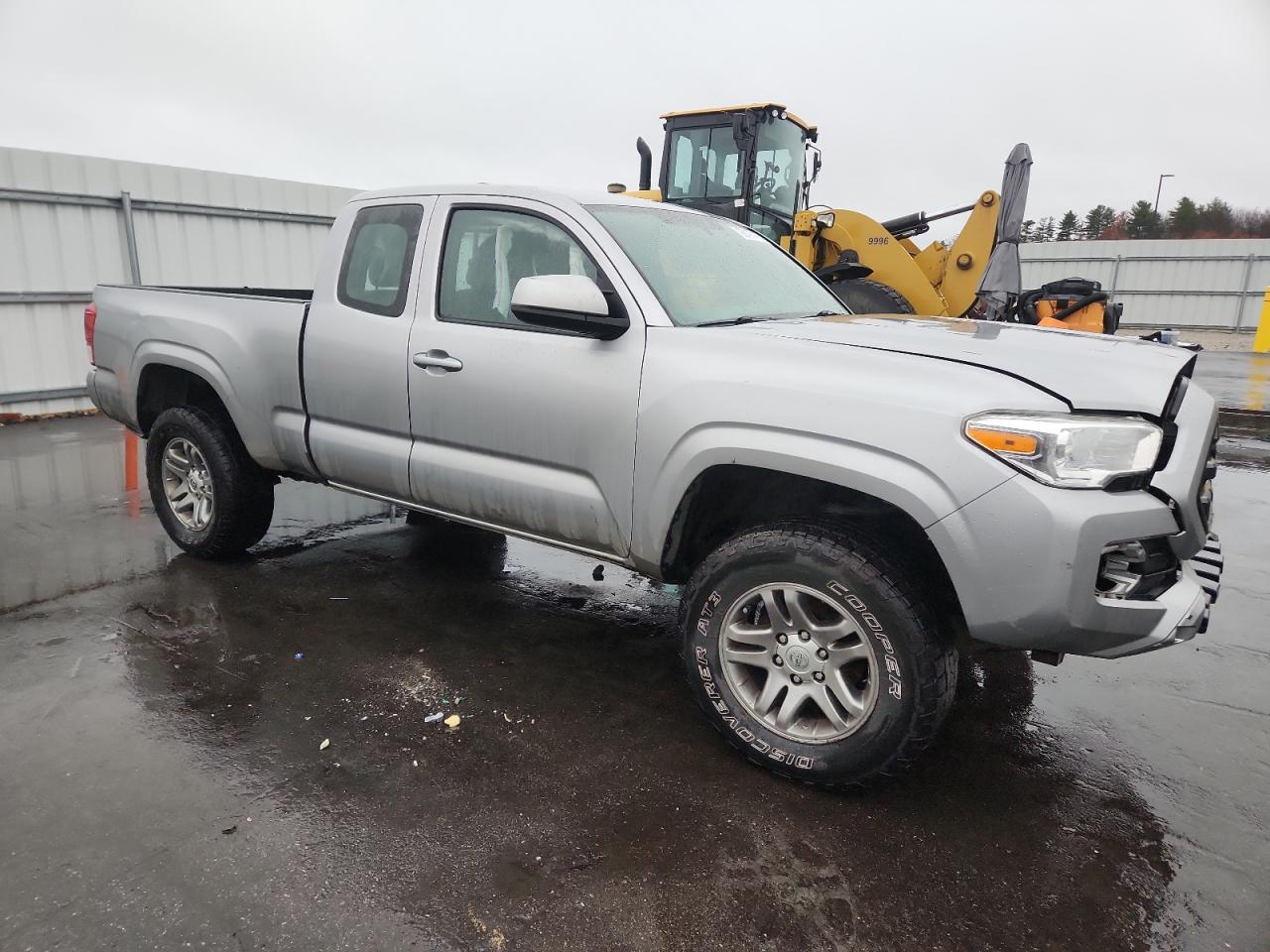 TOYOTA TACOMA ACCESS CAB