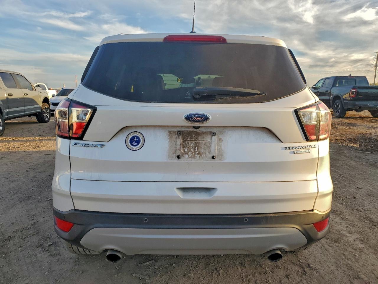 FORD ESCAPE TITANIUM