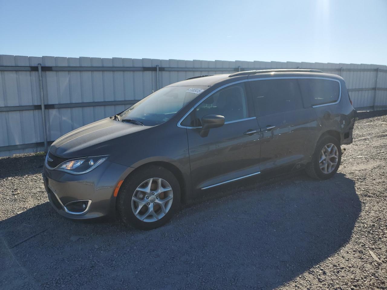 CHRYSLER PACIFICA TOURING L