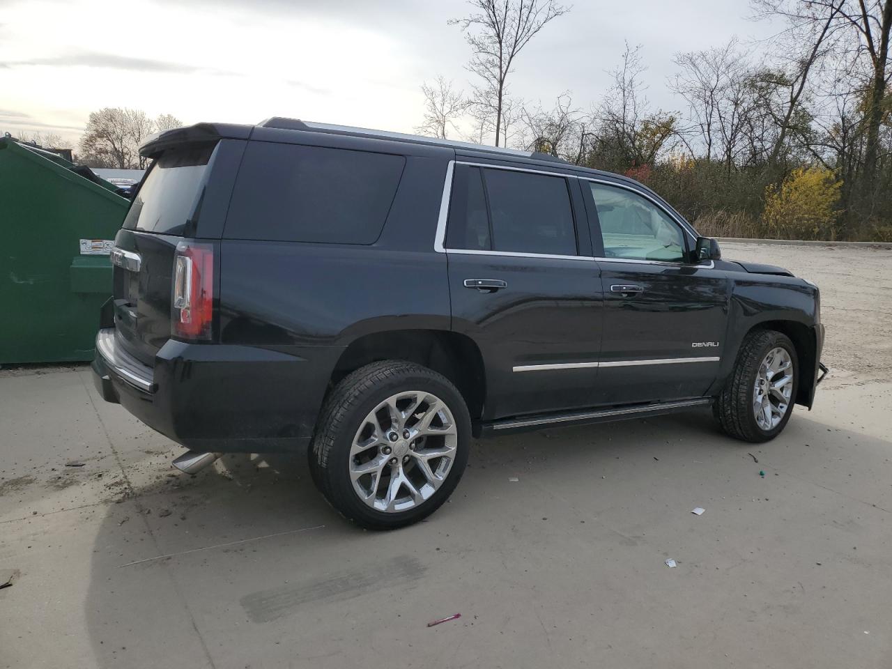 GMC YUKON DENALI