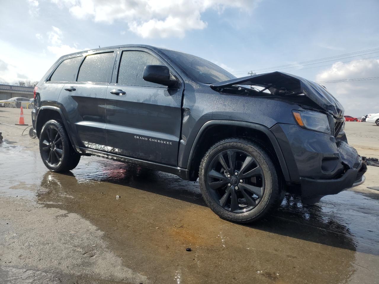 JEEP GRAND CHEROKEE LAREDO