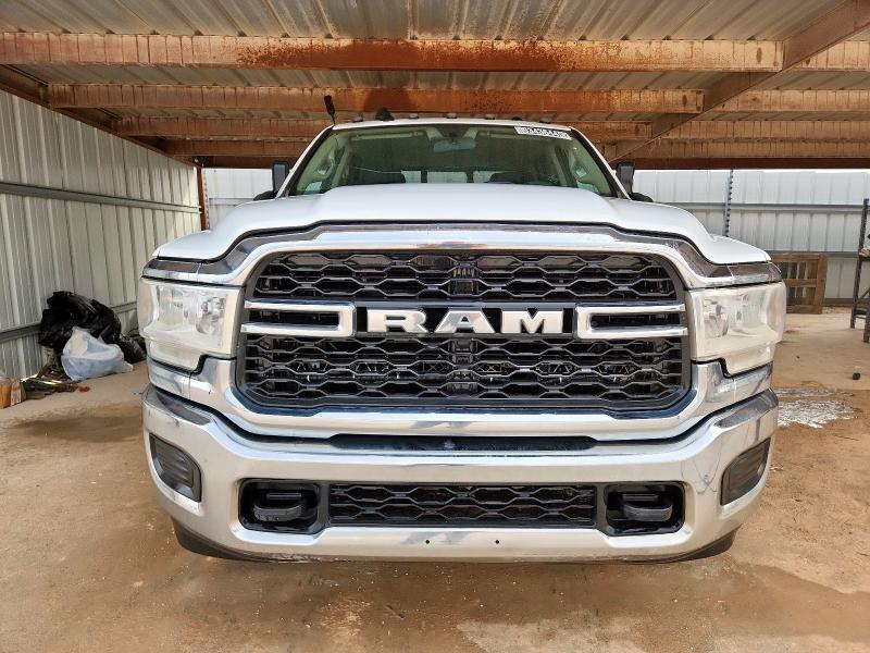 2019 RAM 3500 TRADE #3304615443