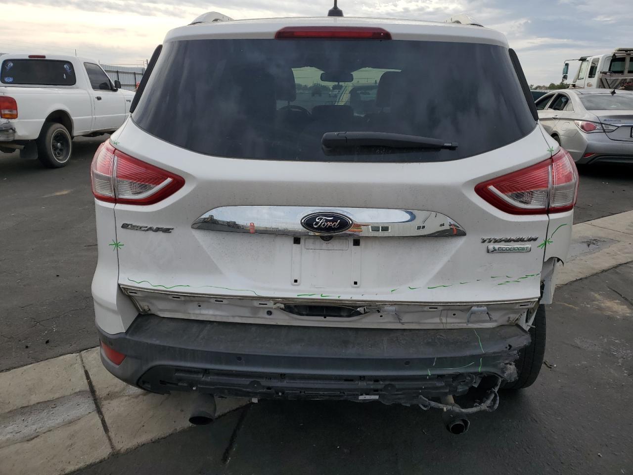 FORD ESCAPE TITANIUM