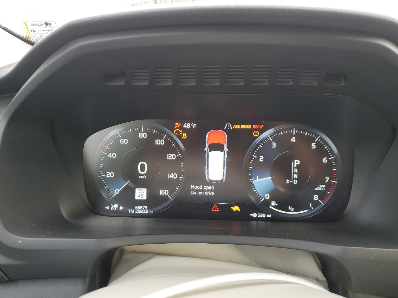 VOLVO XC90 T5 MOMENTUM