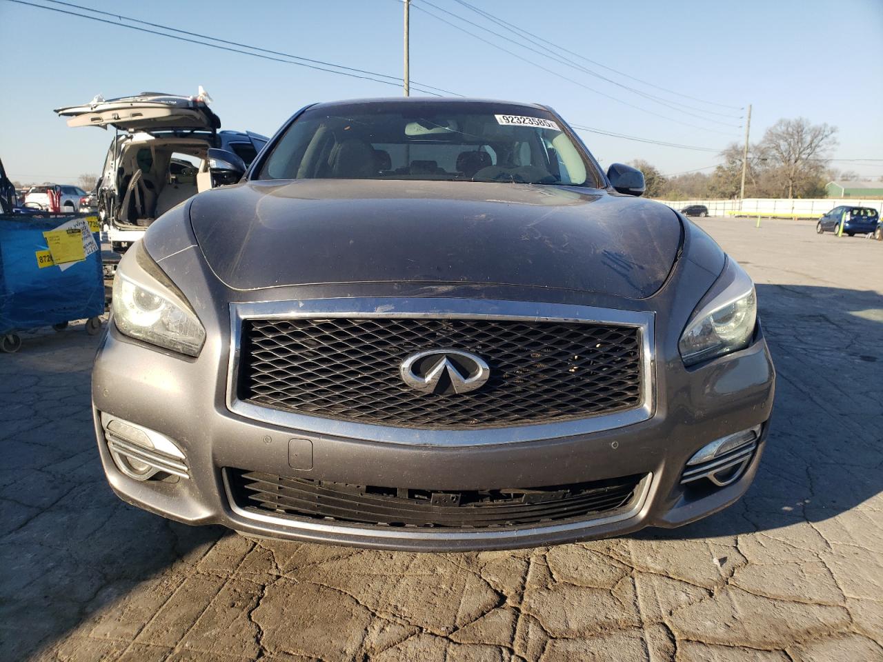INFINITI Q70 3.7