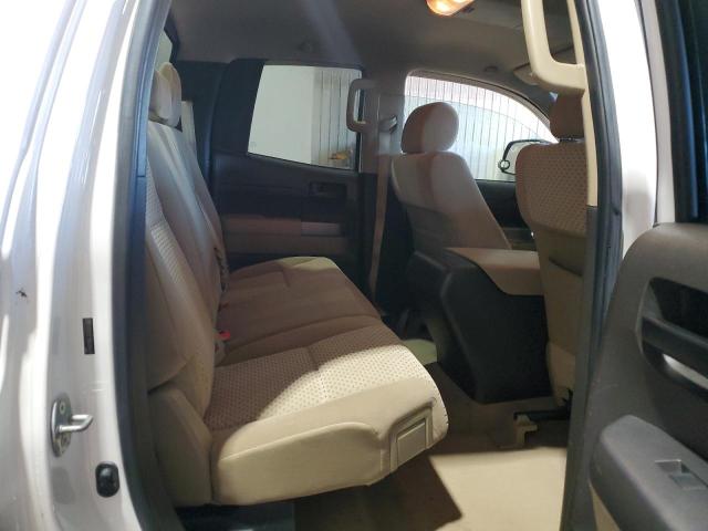 2010 TOYOTA TUNDRA DOU - 5TFUY5F18AX104431