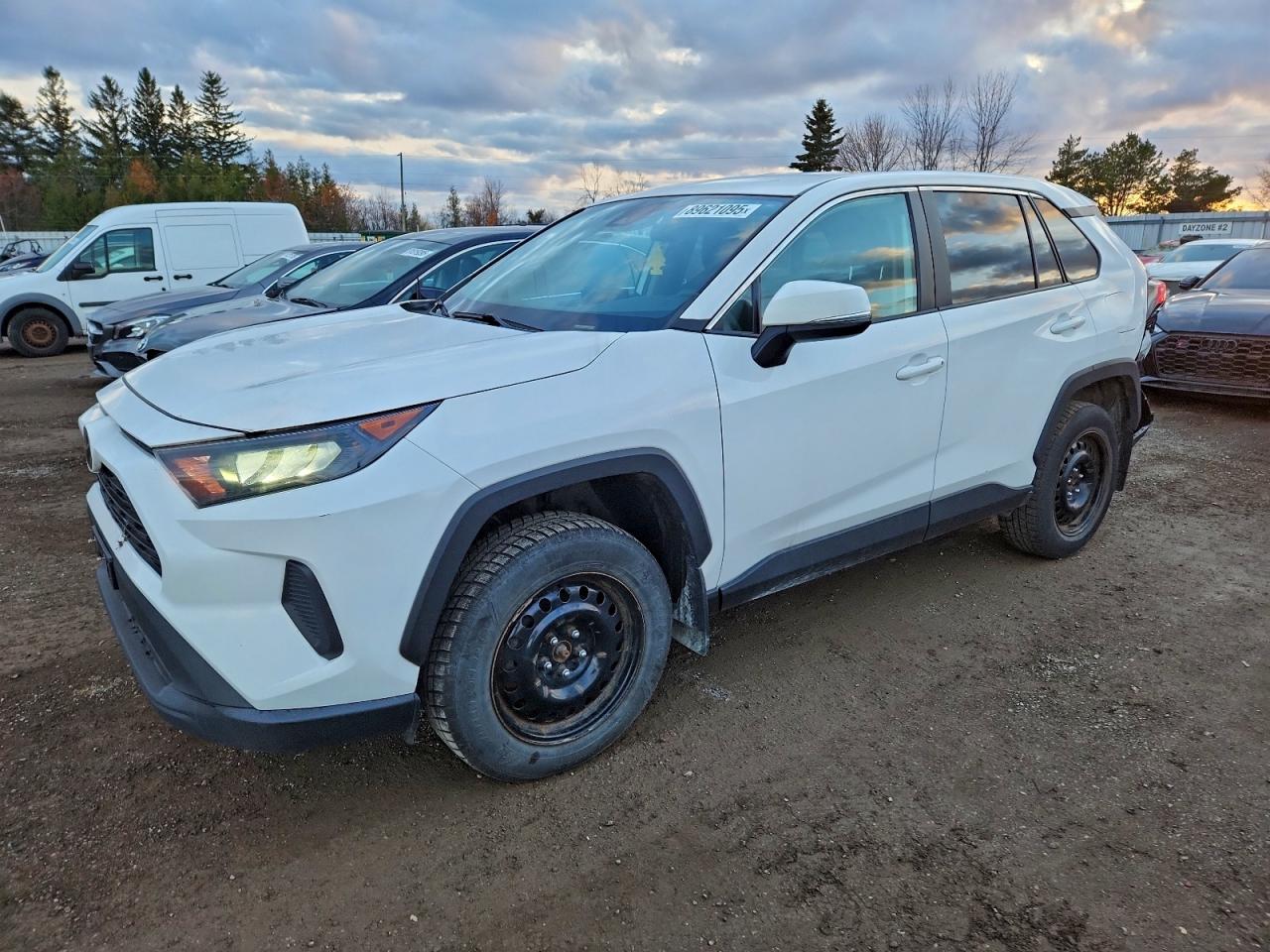 TOYOTA RAV4 LE