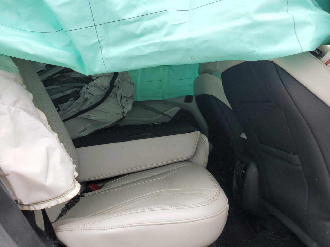 FORD MUSTANG PREMIUM