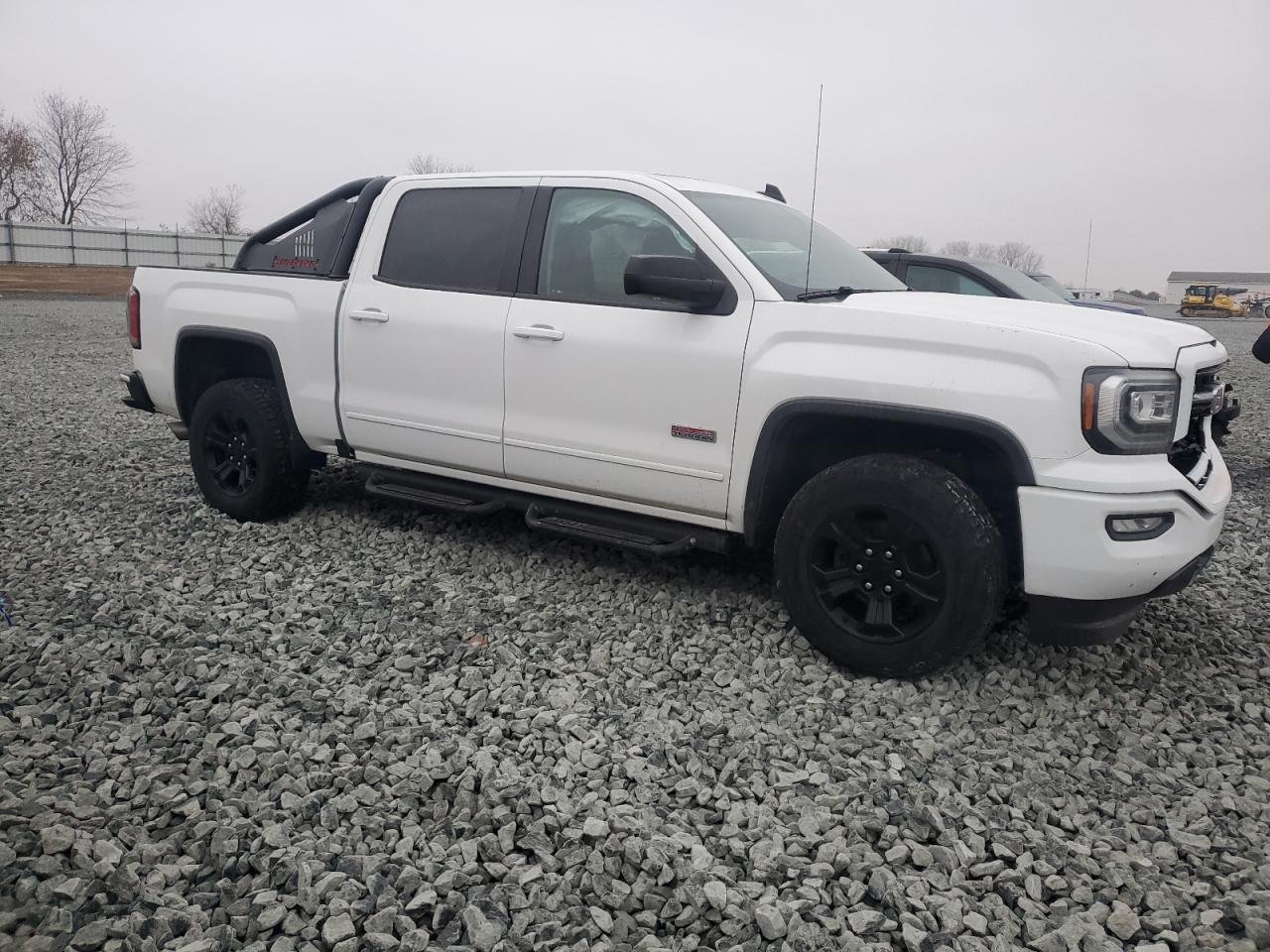 Lot #3311556232 2017 GMC SIERRA K15
