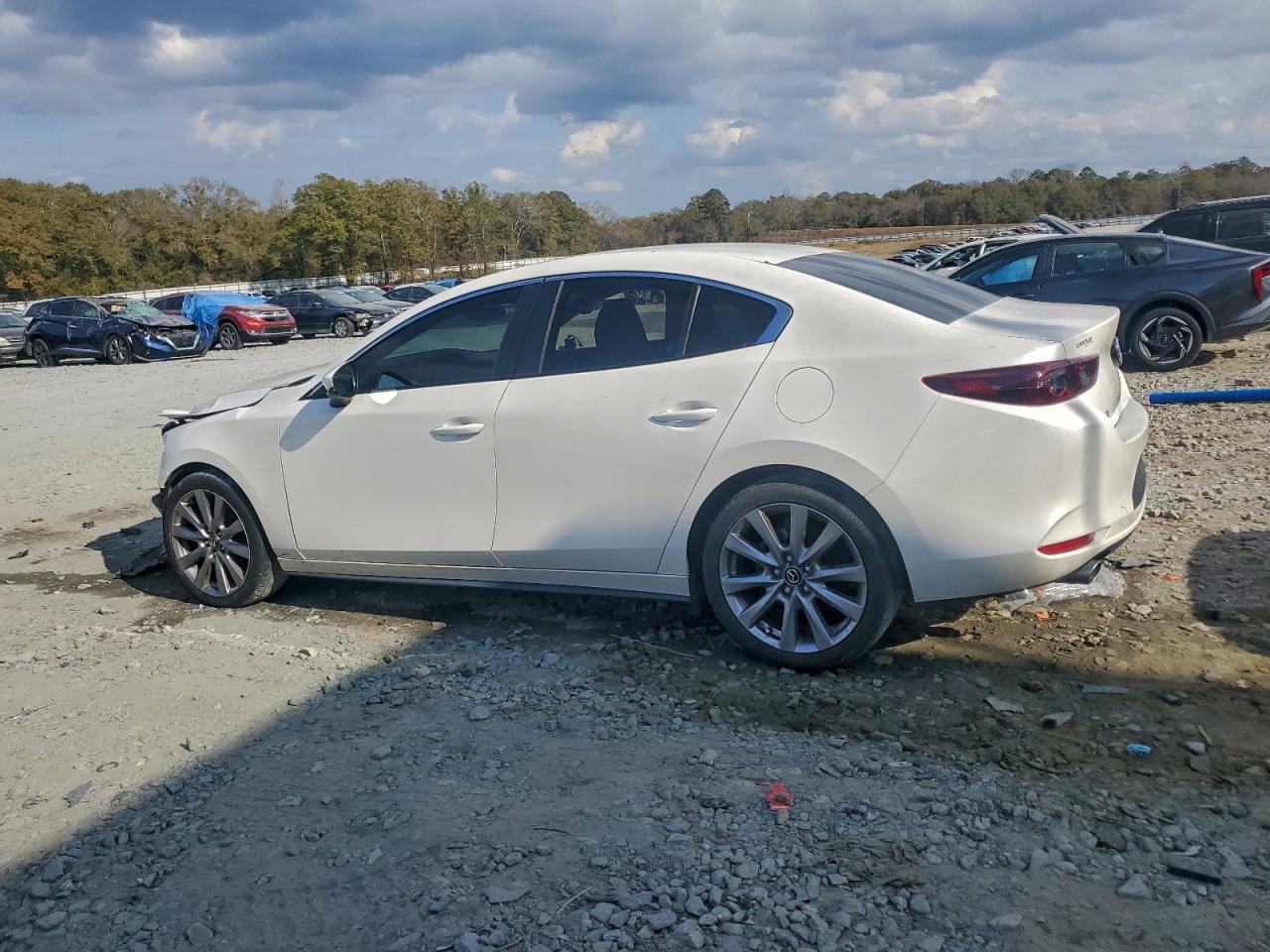 MAZDA 3 SELECT