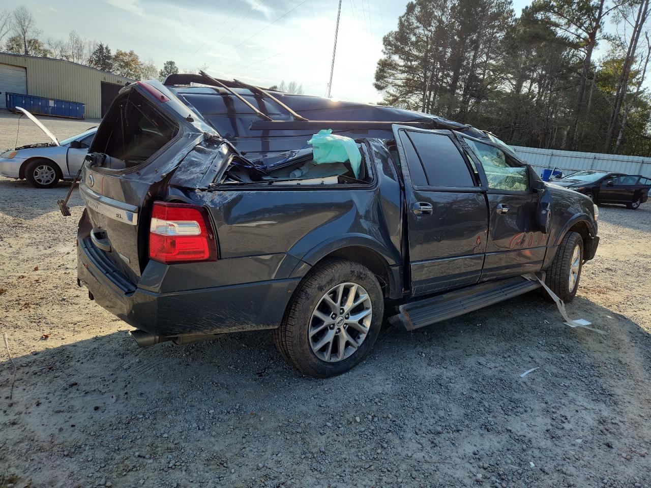 FORD EXPEDITION EL XLT