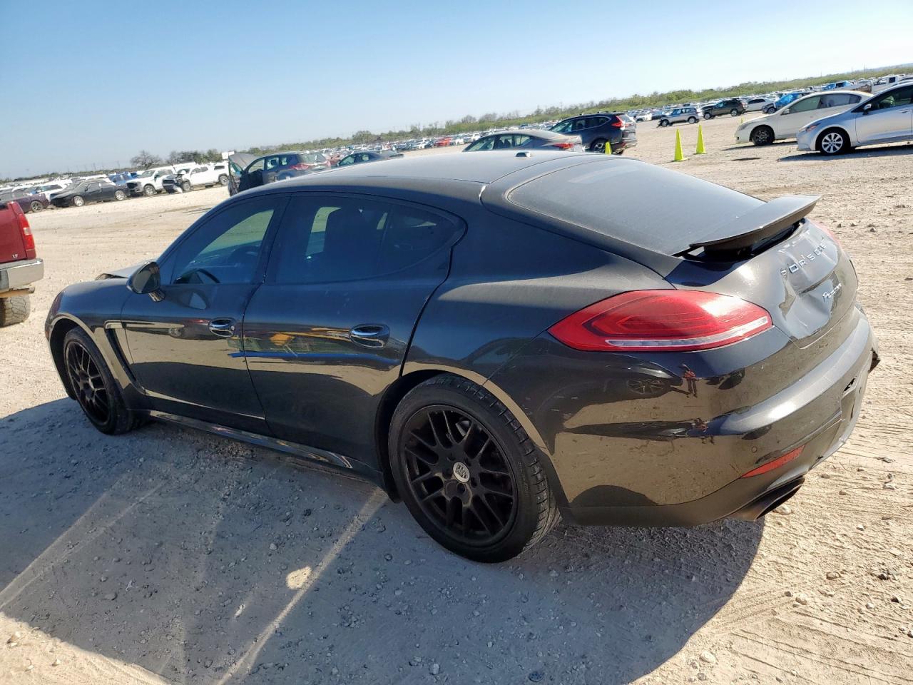 PORSCHE PANAMERA 2
