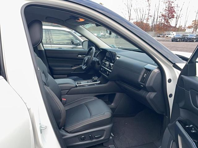 2024 NISSAN PATHFINDER #3290092272