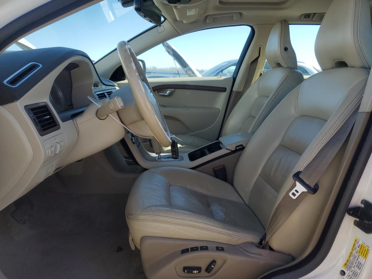 Lot #3297163508 2009 VOLVO XC70 3.2