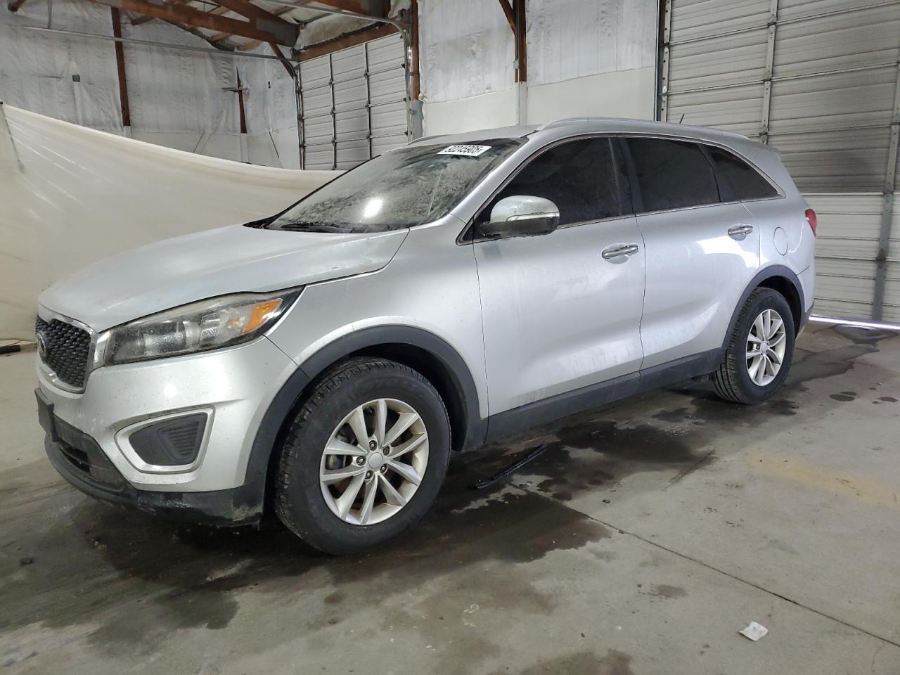 Lot #3317772078 2017 KIA SORENTO LX