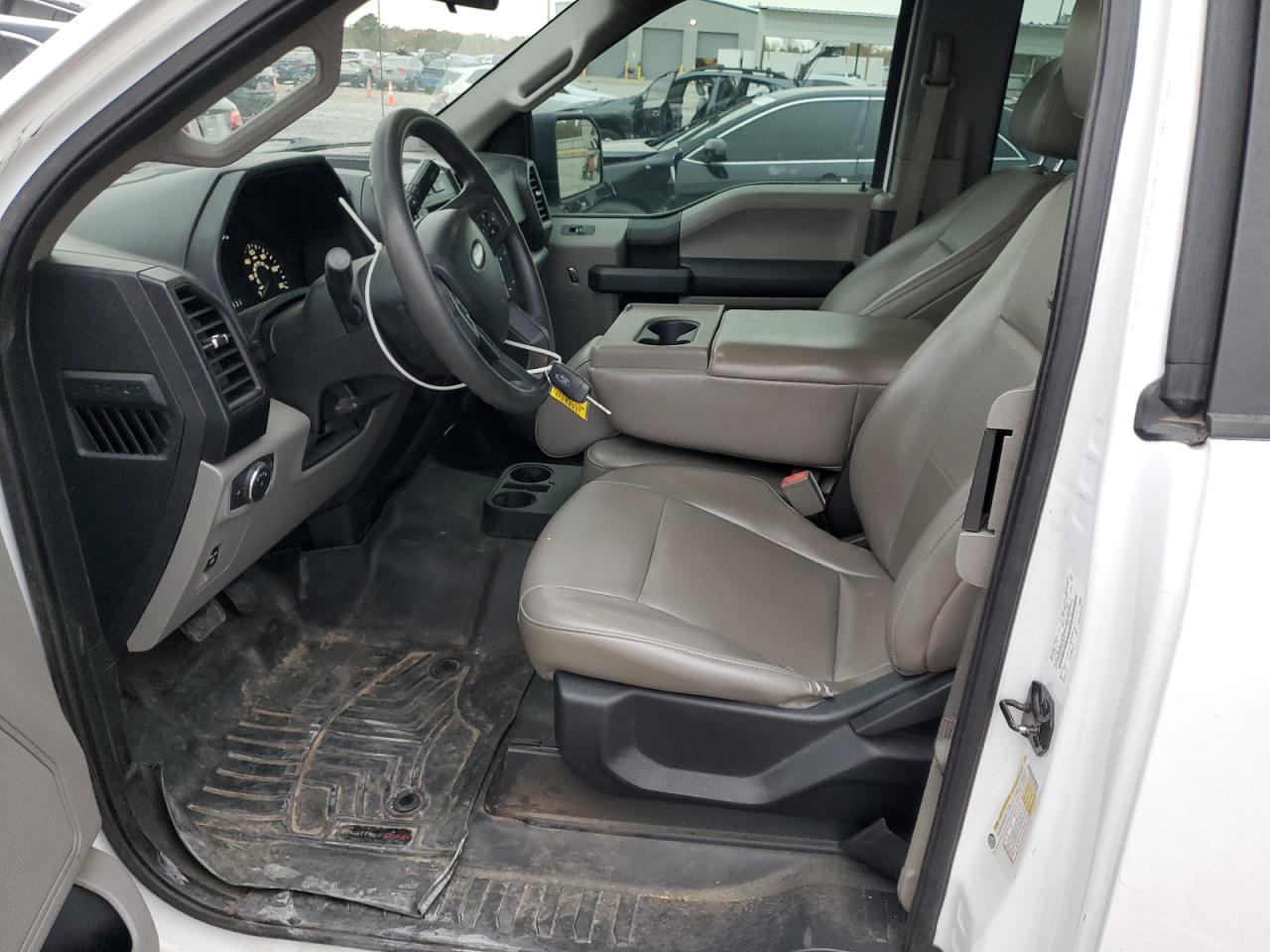 FORD F-150 SUPER CAB