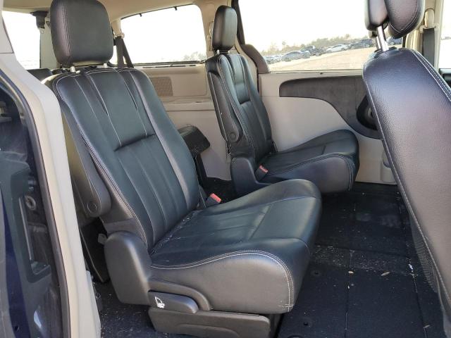 2016 CHRYSLER TOWN & COU #3297975823