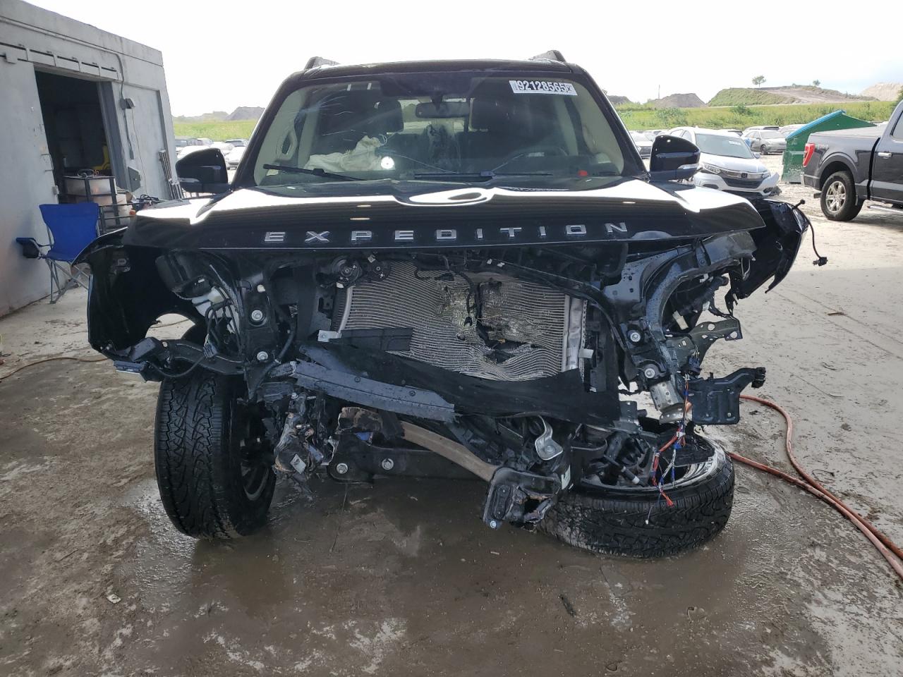 FORD EXPEDITION ACTIVE