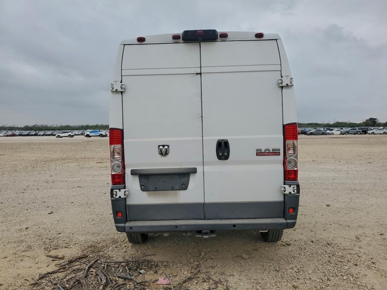 RAM PROMASTER 2500 HIGH