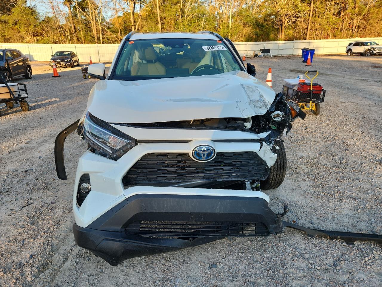 TOYOTA RAV4 XLE PREMIUM