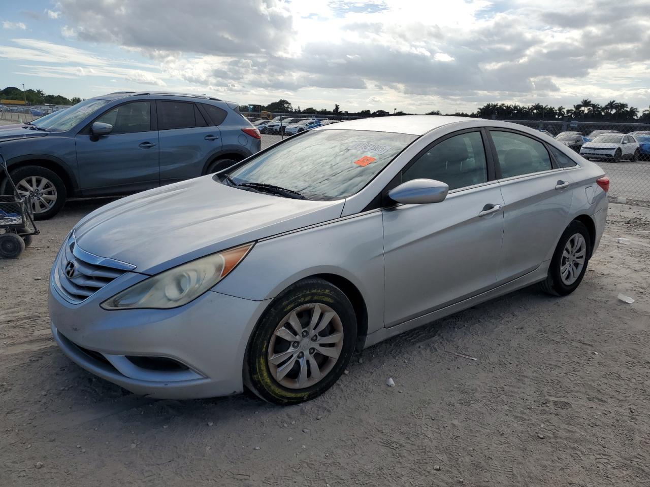 Lot #3301827355 2011 HYUNDAI SONATA GLS