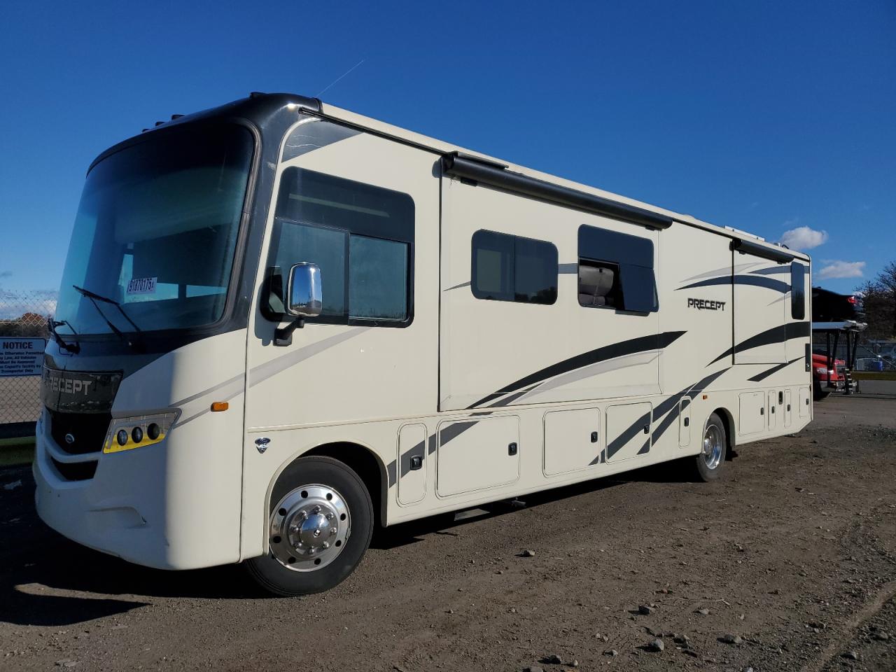 Lot #3282499907 2022 FORD F53