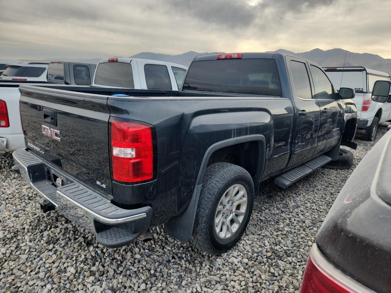 GMC SIERRA 1500 K1500 SLE