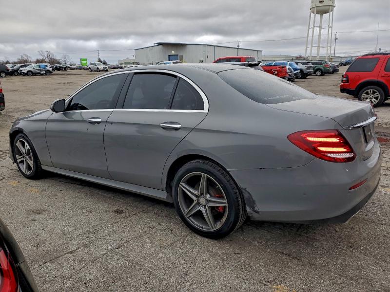 2017 MERCEDES-BENZ E 300 #3304565437