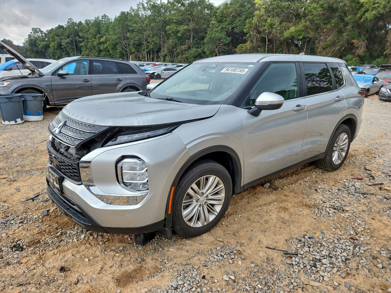 MITSUBISHI OUTLANDER ES