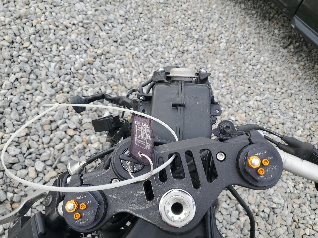 Lot #3296606053 2018 YAMAHA YZFR1