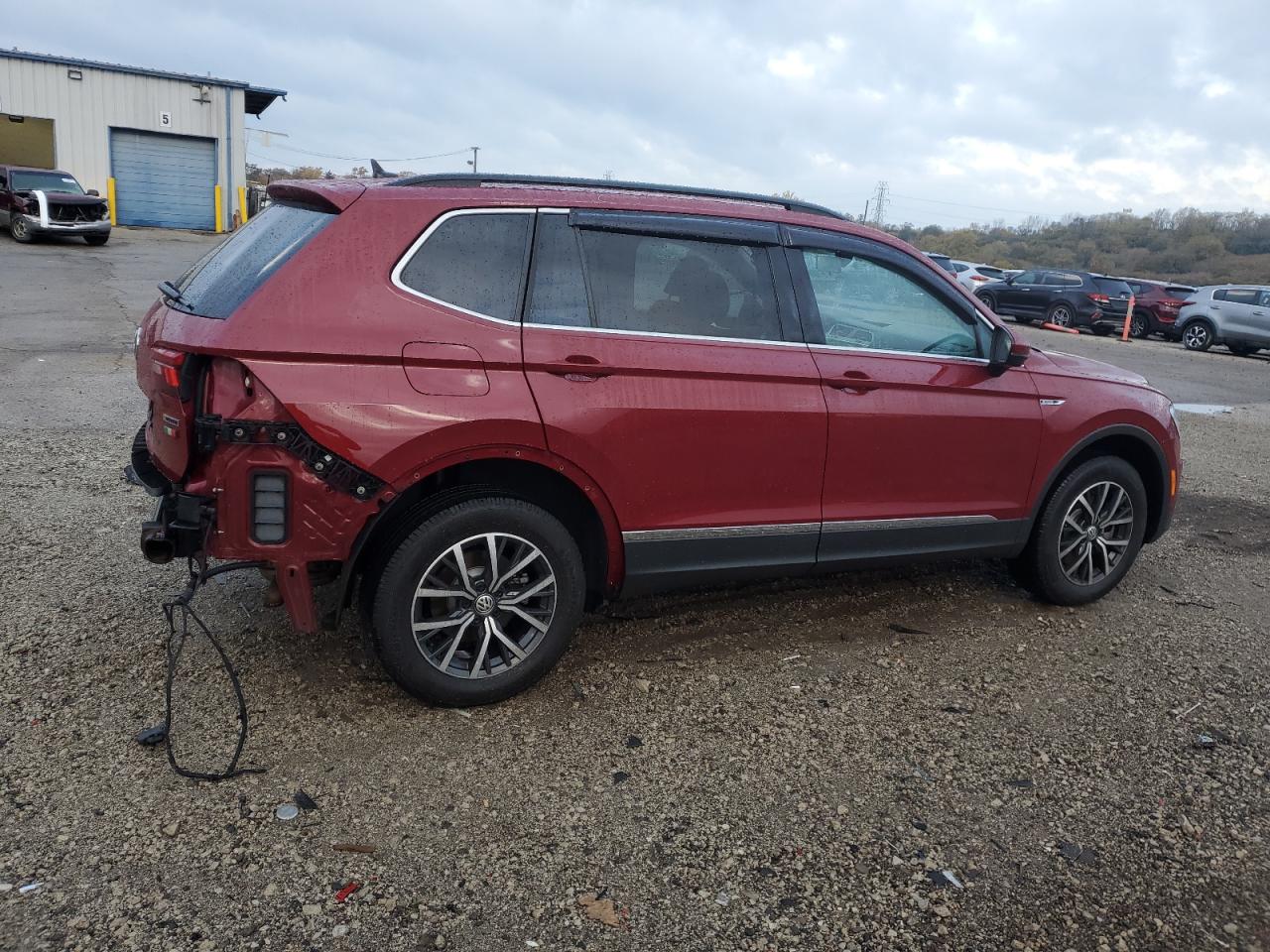 VOLKSWAGEN TIGUAN SE