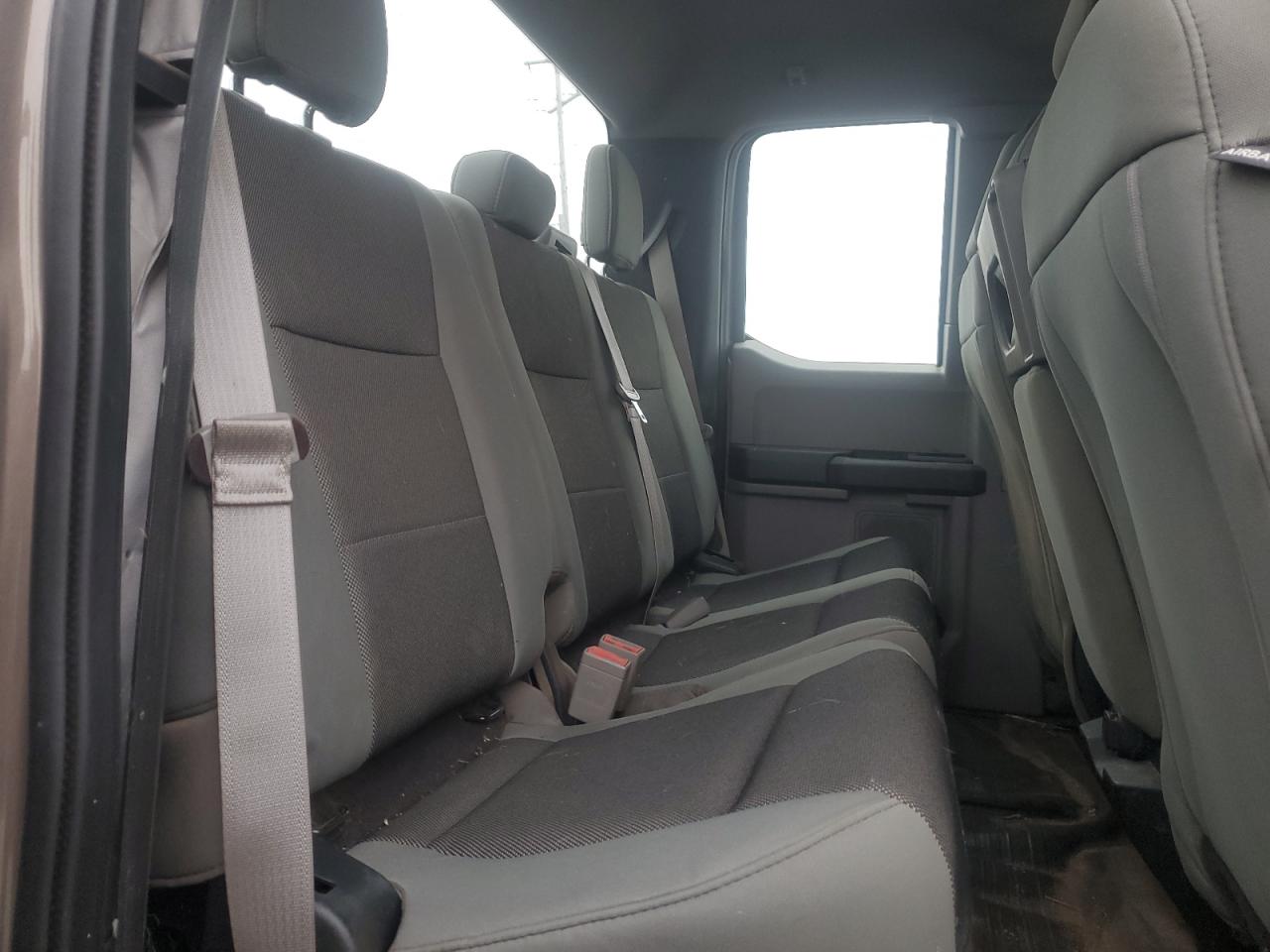 FORD F-150 SUPER CAB