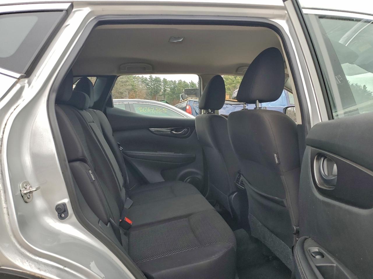 NISSAN ROGUE SPORT S