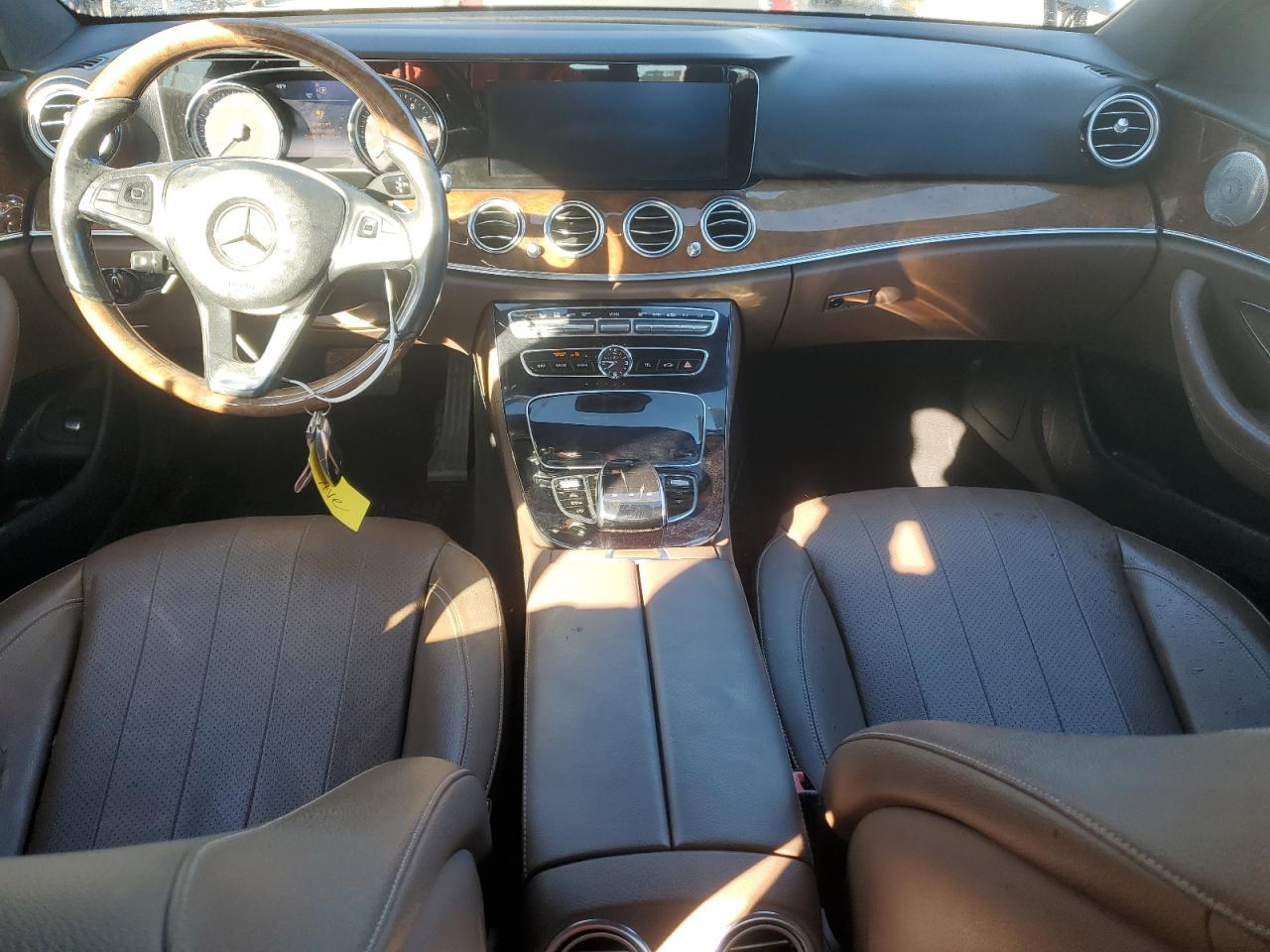 MERCEDES-BENZ E-CLASS 300