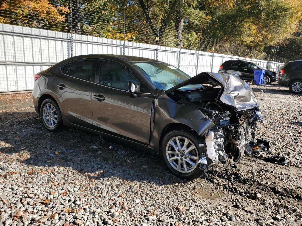 MAZDA 3 GRAND TOURING