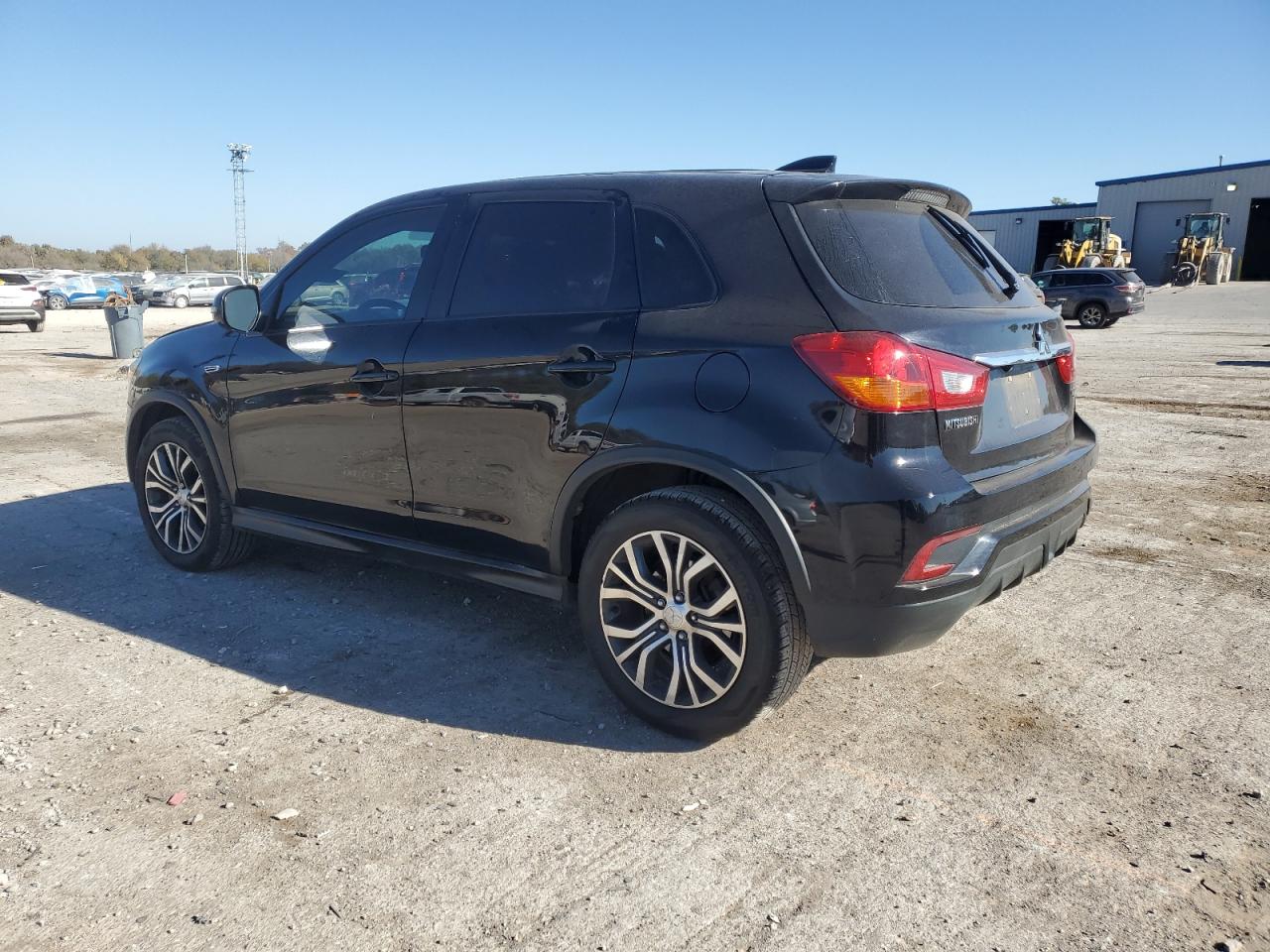 MITSUBISHI OUTLANDER ES