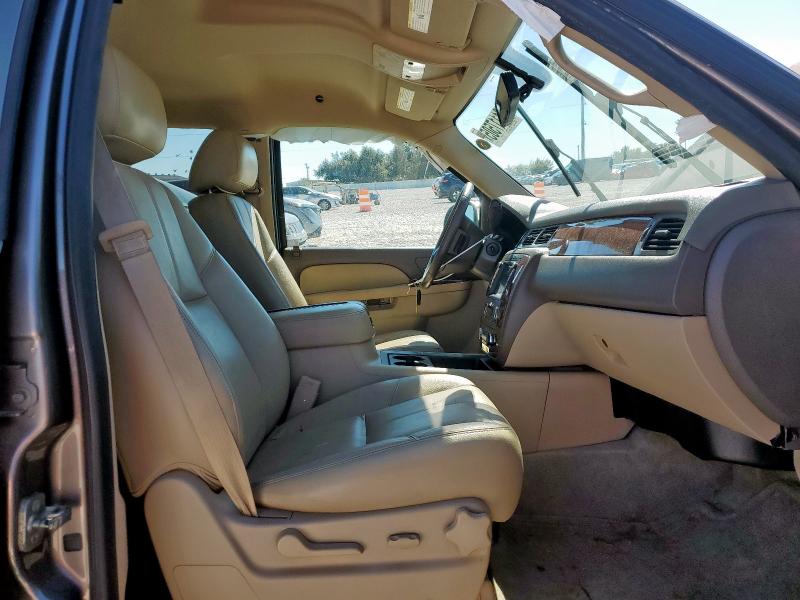 2014 CHEVROLET SUBURBAN C - 1GNSCJE05ER175420